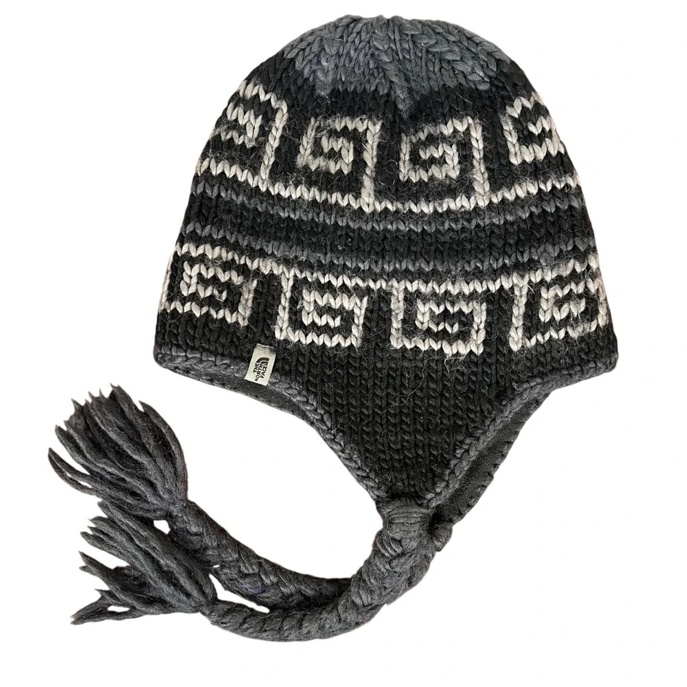 The North Face Wool Blend Earflap Beanie Gray Black Greek Key Knit Hat T365